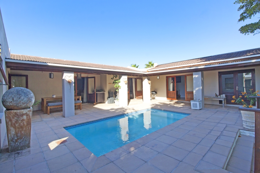 3 Bedroom Property for Sale in Capri Western Cape